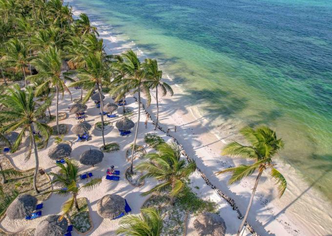 Zanzibar dla nowożeńców: Magiczny tydzień w Breezes Beach Club